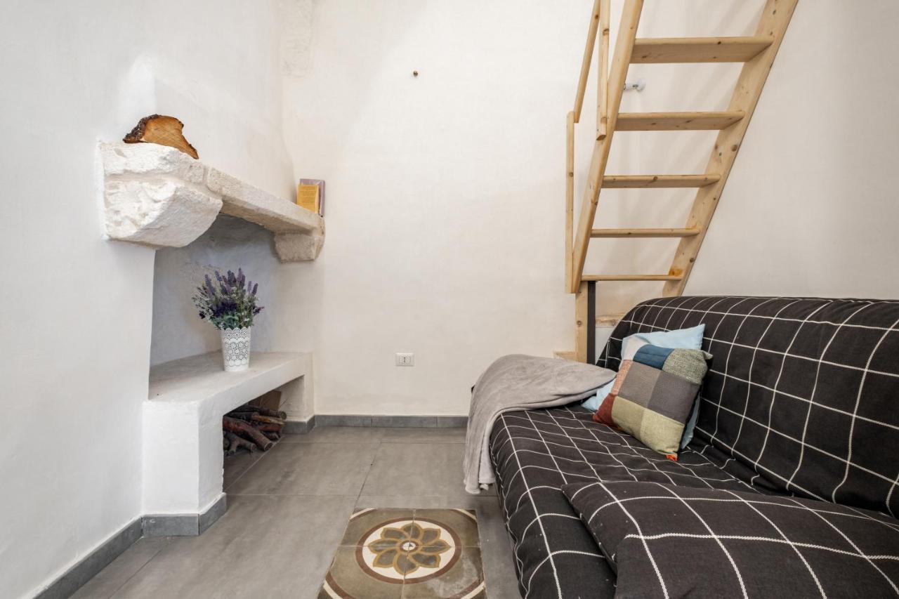 La Casa Nel Vico Pretty Apartment Ostuni Εξωτερικό φωτογραφία